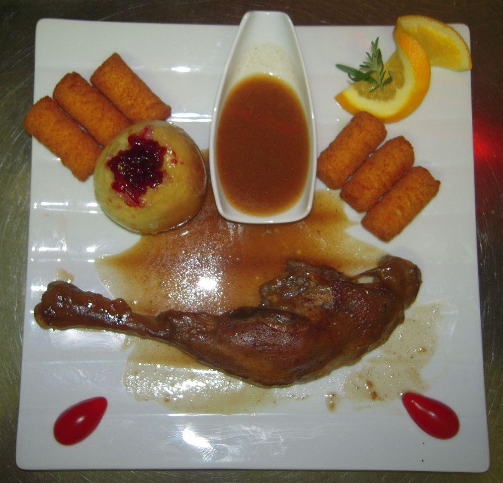 Hotel Kaiserquelle ซาลซ์กิทเทอร์ ภายนอก รูปภาพ