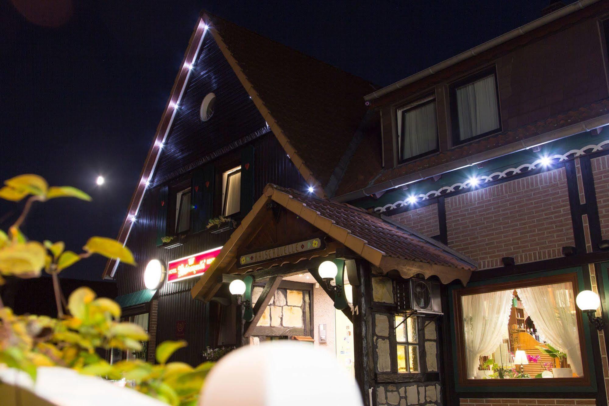 Hotel Kaiserquelle ซาลซ์กิทเทอร์ ภายนอก รูปภาพ